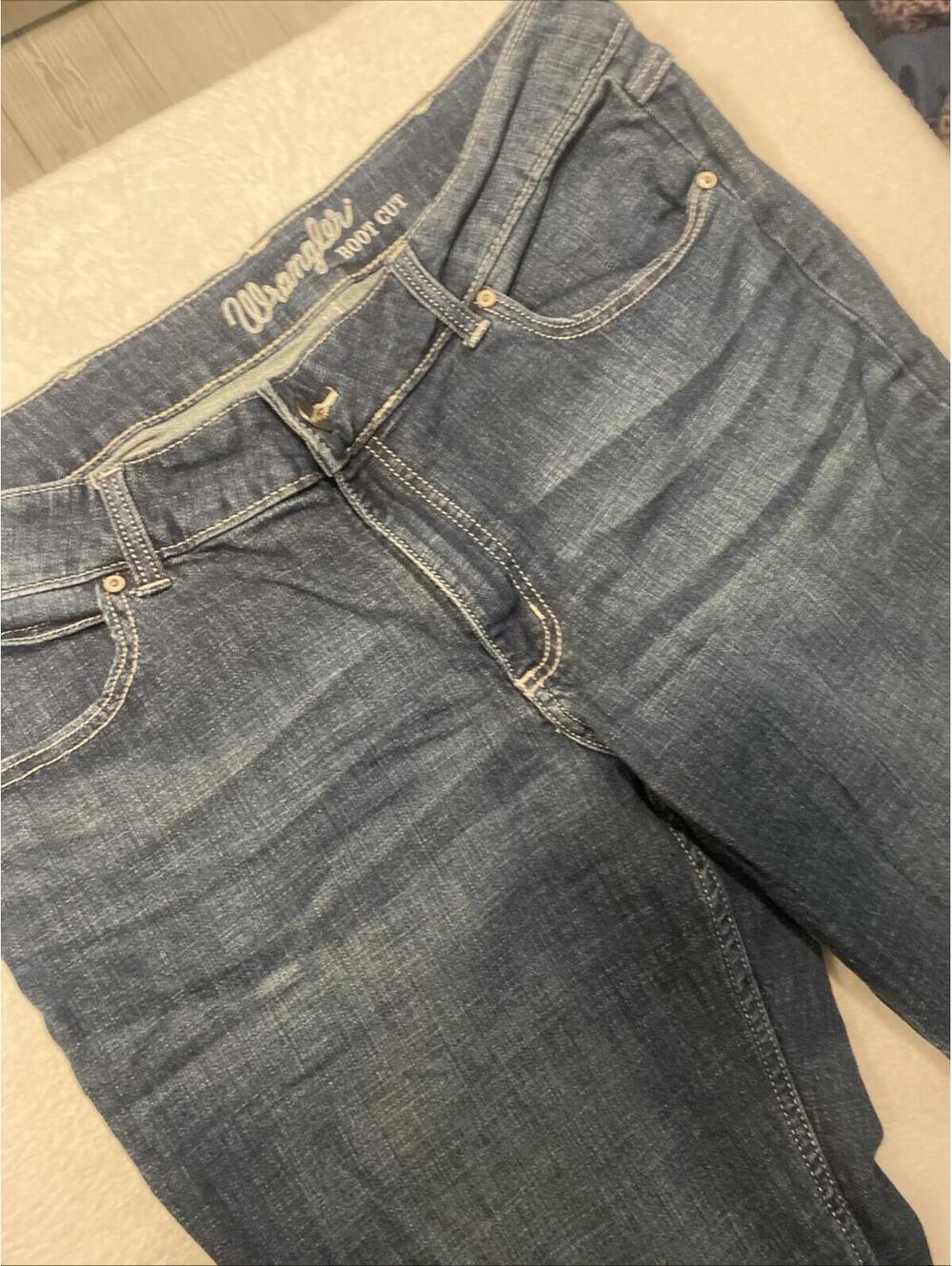 Wrangler Bootcut 18w X 32 Dark Wash Cowgirl Women’s 18 Jeans